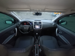 RENAULT - SANDERO - 2015/2016 - Branca - R$ 42.900,00