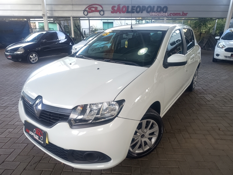 RENAULT - SANDERO - 2015/2016 - Branca - R$ 42.900,00
