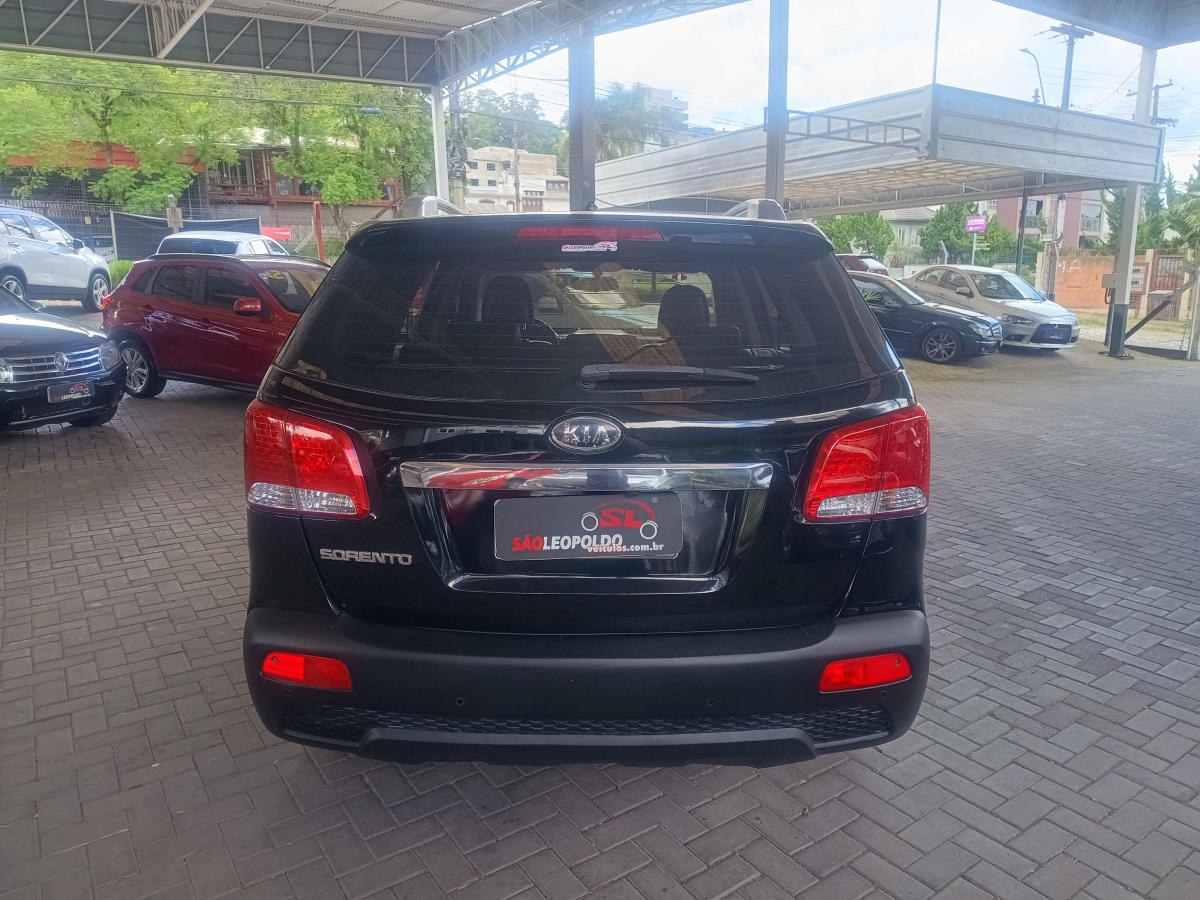 KIA MOTORS - SORENTO - 2012/2012 - Preta - R$ 55.900,00