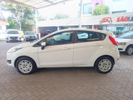 FORD - FIESTA 1.5 S HATCH 16V FLEX 4P MANUAL - 2014/2015 - BRANCA - R$ 44.900,00