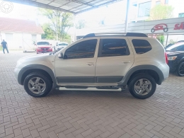 RENAULT - DUSTER 1.6 DYNAMIQUE 4X2 16V FLEX 4P MANUAL - 2013/2014 - CINZA - R$ 52.900,00