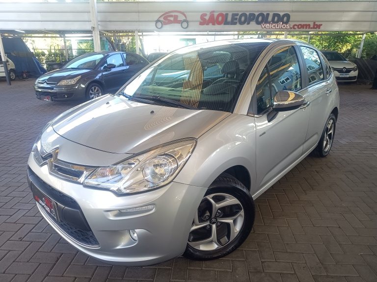 CITROËN - C3 - 2012/2013 - Prata - R$ 43.900,00