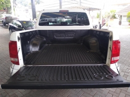 VOLKSWAGEN - AMAROK 2.0 S 4X4 CD 16V TURBO INTERCOOLER DIESEL 4P MANUAL - 2013/2014 - BRANCA - R$ 83.900,00