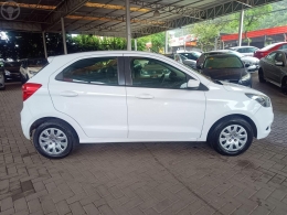 FORD - KA 1.5 SE 16V FLEX 4P MANUAL - 2015/2015 - BRANCA - R$ 43.900,00