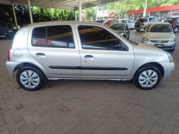 RENAULT - CLIO - 2010/2011 - Prata - R$ 25.900,00